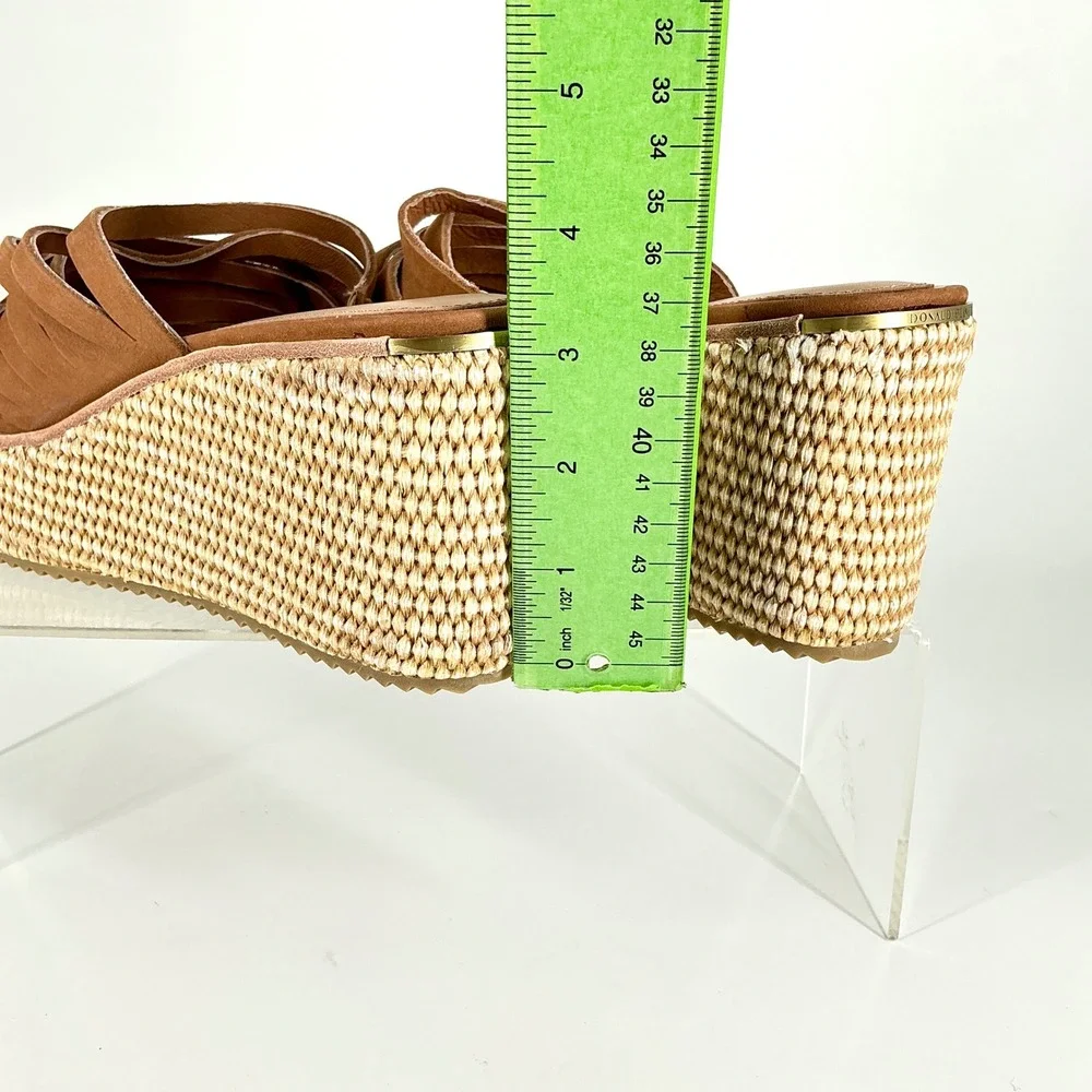 Donald Pliner brand donald